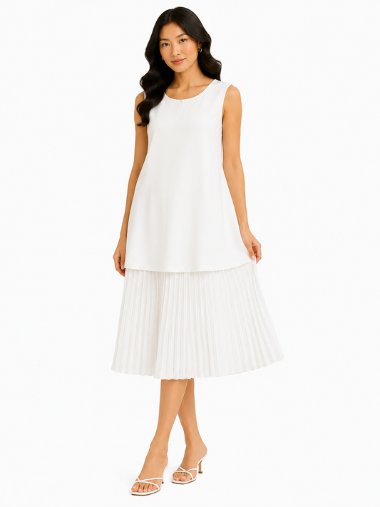 Women white sleeveless pleated hem dress